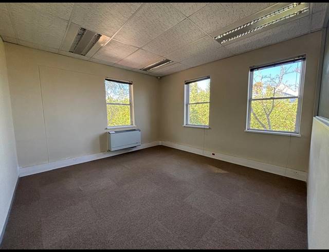 395M² OFFICE TO LET IN TYGER VALLEY
